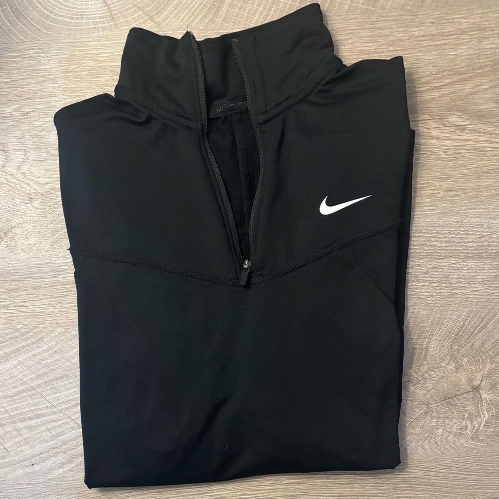 Nike Drifit 1/4 Zip Pullover - XS